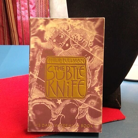 Philip Pullman His Dark Materials Book 1-3 Soft Cover Series Copyright 2002 - Picture 6 of 9